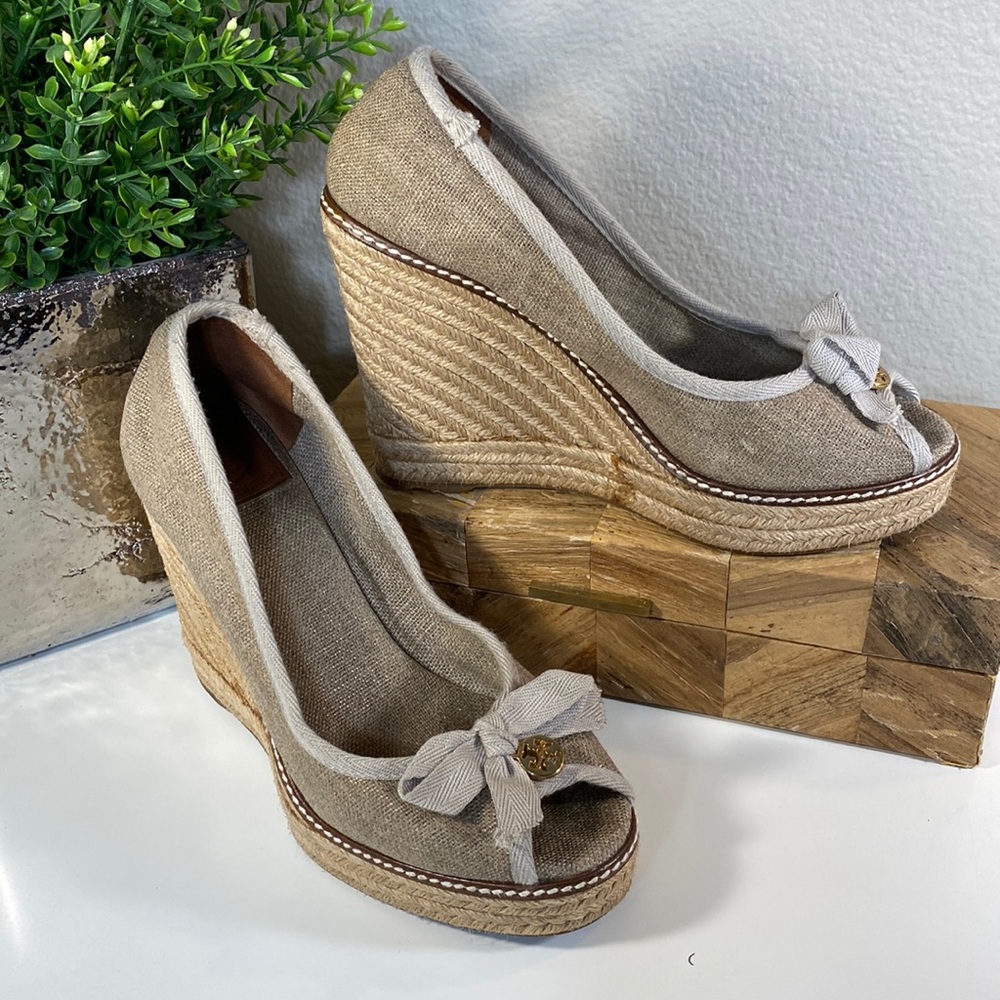 Tory Burch Jackie Peep Toe Espadrille Wedge Tan Gold Metallic Size 8